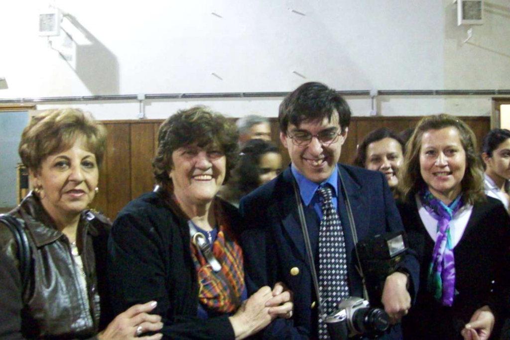 Presentación de “Oscar o el guardapolvo blanco” en el Instituto Nº T-003 Normal Superior Mercedes Balcarce de san Martín.