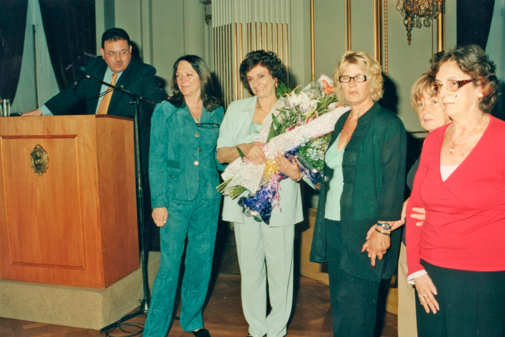 Invitados al Salón Dorado de la Legislatura de la Ciudad Autónoma de Buenos Aires.