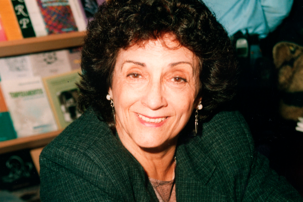 Stella en la Feria del Libro del año 2004.